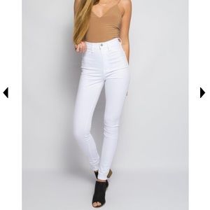 White high waisted skinny jeans